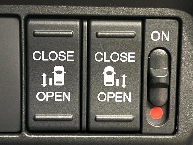 フリード クロスター 登録済未使用車 ホンダセンシング 両側電動スライドドア LEDヘッド&フォグ アダプティブクルーズ 純正15インチアルミ スマートキー オートエアコン シートヒーター オートハイビーム BSM(6枚目)