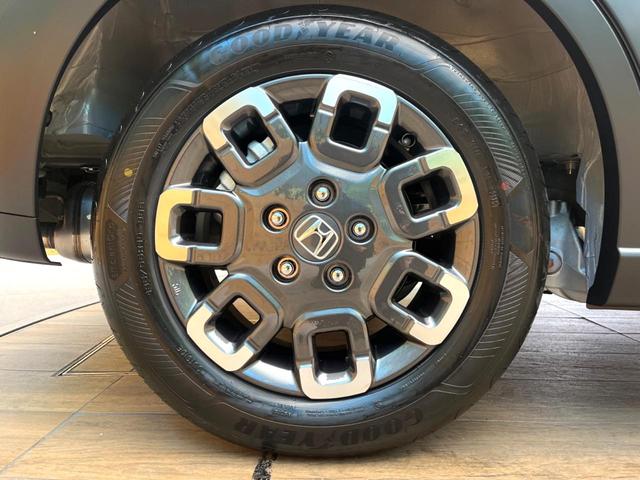 フリード クロスター 登録済未使用車 ホンダセンシング 両側電動スライドドア LEDヘッド&フォグ アダプティブクルーズ 純正15インチアルミ スマートキー オートエアコン シートヒーター オートハイビーム BSM(29枚目)