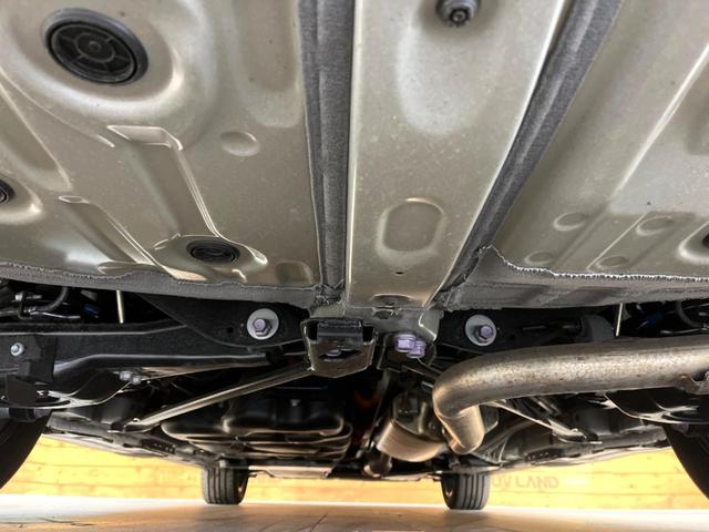 ヴェルファイアハイブリッド Z プレミア 禁煙車 14インチディスプレイオーディオ 後席モニター 両側電動スライドドア トヨタセーフティセンス LEDヘッド&フォグ レーダークルーズ パワーバックドア デジタルインナーミラー ETC2.0(19枚目)