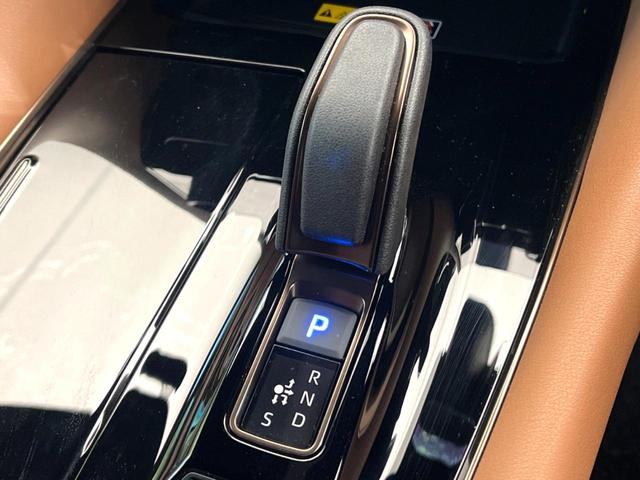 ヴェルファイアハイブリッド Z プレミア 禁煙車 14インチディスプレイオーディオ 後席モニター 両側電動スライドドア トヨタセーフティセンス LEDヘッド&フォグ レーダークルーズ パワーバックドア デジタルインナーミラー ETC2.0(70枚目)