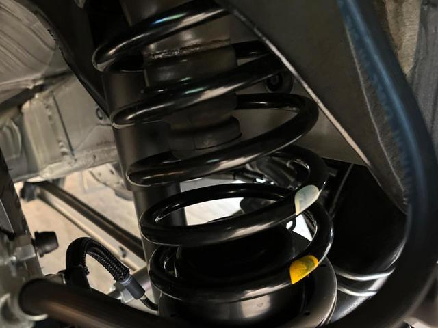 ジムニー XC 禁煙車 11インチBIGDA スズキセーフティサポート シートヒーター クルーズコントロール クリアランスソナー 純正16インチアルミ LEDヘッド アイドリングストップ ヘッドライトウォッシャー(20枚目)