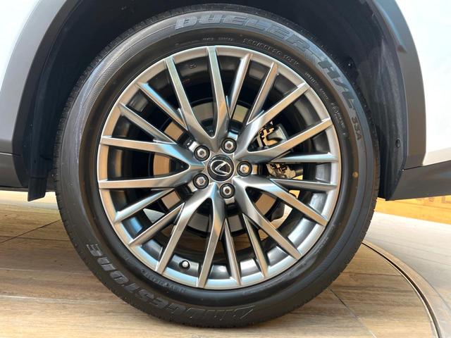 RX RX200t Fスポーツ 禁煙車 12.3型メーカーナビ サンルーフ セーフティセンス シートベンチレーション 赤革シート 3眼LEDヘッドライト 純正20インチアルミ 電動パーキングブレーキ レーダークルーズ(29枚目)