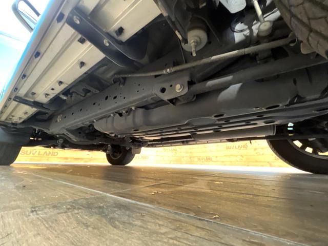 ランドクルーザープラド TX Lパッケージ 70thアニバーサリーリミテッド 禁煙車 サンルーフ 4WD メーカー純正9インチナビ バックカメラ プリクラッシュセーフティ レーダークルーズ 茶革シート シートヒーター LEDヘッド スマートキー 純正18インチアルミ(21枚目)