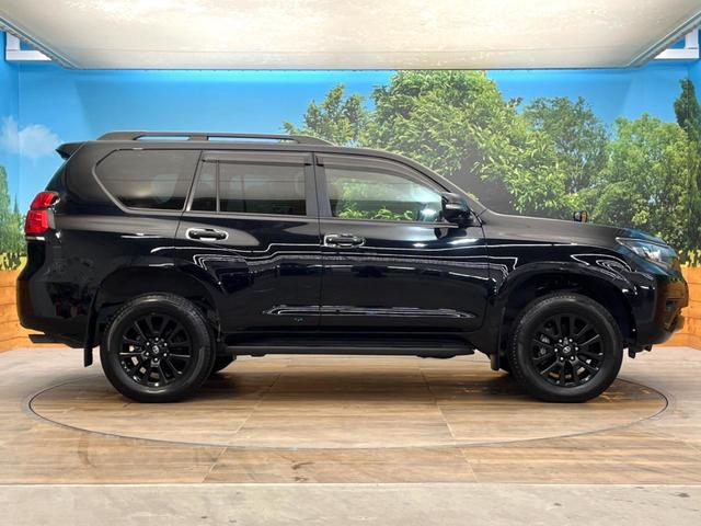 ランドクルーザープラド TX Lパッケージ 70thアニバーサリーリミテッド 禁煙車 サンルーフ 4WD メーカー純正9インチナビ バックカメラ プリクラッシュセーフティ レーダークルーズ 茶革シート シートヒーター LEDヘッド スマートキー 純正18インチアルミ(25枚目)