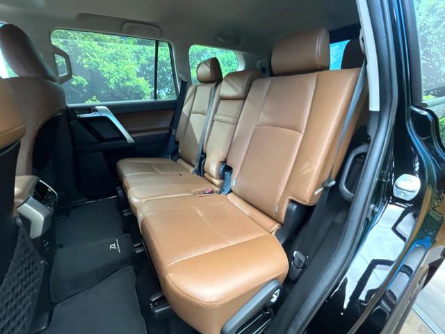 ランドクルーザープラド TX Lパッケージ 70thアニバーサリーリミテッド 禁煙車 サンルーフ 4WD メーカー純正9インチナビ バックカメラ プリクラッシュセーフティ レーダークルーズ 茶革シート シートヒーター LEDヘッド スマートキー 純正18インチアルミ(63枚目)