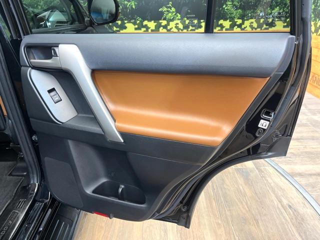 ランドクルーザープラド TX Lパッケージ 70thアニバーサリーリミテッド 禁煙車 サンルーフ 4WD メーカー純正9インチナビ バックカメラ プリクラッシュセーフティ レーダークルーズ 茶革シート シートヒーター LEDヘッド スマートキー 純正18インチアルミ(76枚目)