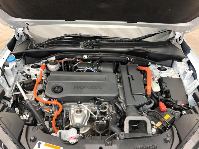 ＺＲ－Ｖ ｅ：ＨＥＶ　Ｚ　禁煙車　全周囲カメラ　ホンダセンシング　レーダークルーズ　ＢＯＳＥサウンド　茶革シート　パワーバックドア　シートヒーター　ブラインドスポットモニター　ＬＥＤヘッド　ＥＴＣ　　純正１８インチアルミ（18枚目）