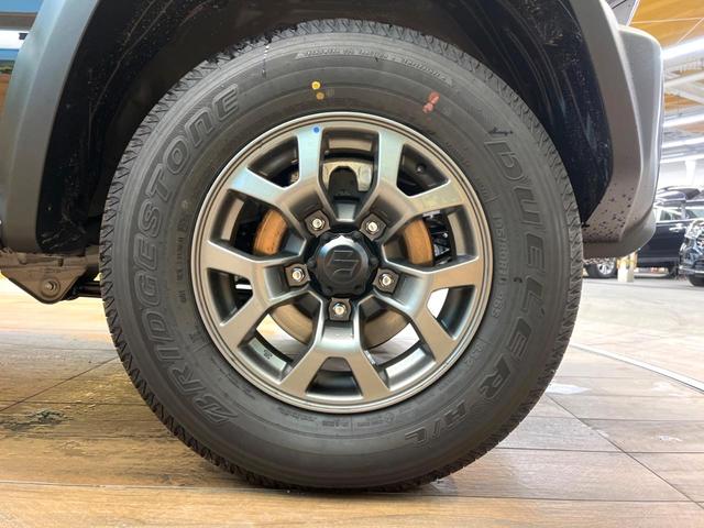ジムニーノマド ＦＣ　禁煙車　４ＷＤ　セーフティサポート　クルーズコントロール　シートヒーター　クリアランスソナー　ＬＥＤヘッド　スマートキー　オートライト　オートエアコン　純正１５インチアルミ（28枚目）