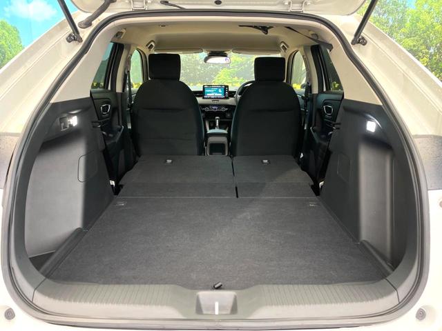 ヴェゼル ｅ：ＨＥＶ　Ｘ　禁煙車　メーカー純正９インチナビ　バックカメラ　ホンダセンシング　レーダークルーズ　オートマチックハイビーム　クリアランスソナー　ＬＥＤヘッド　ＥＴＣ　スマートキー　純正１６インチアルミ（10枚目）