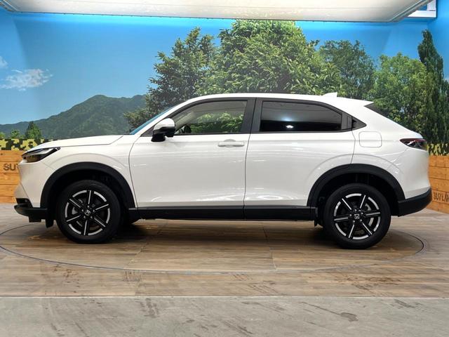 ヴェゼル ｅ：ＨＥＶ　Ｘ　禁煙車　メーカー純正９インチナビ　バックカメラ　ホンダセンシング　レーダークルーズ　オートマチックハイビーム　クリアランスソナー　ＬＥＤヘッド　ＥＴＣ　スマートキー　純正１６インチアルミ（24枚目）