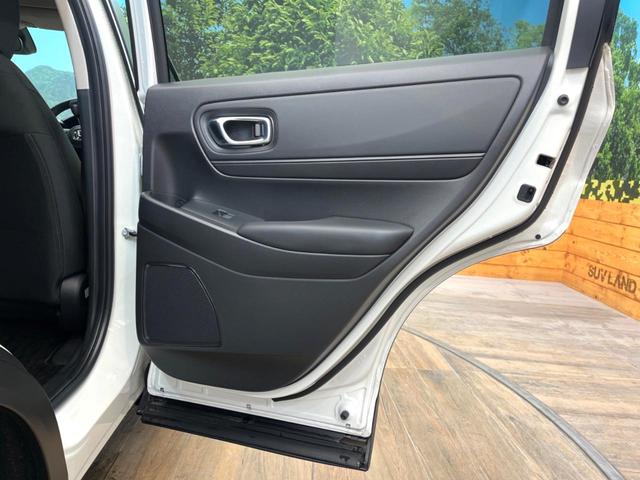 ヴェゼル ｅ：ＨＥＶ　Ｘ　禁煙車　メーカー純正９インチナビ　バックカメラ　ホンダセンシング　レーダークルーズ　オートマチックハイビーム　クリアランスソナー　ＬＥＤヘッド　ＥＴＣ　スマートキー　純正１６インチアルミ（63枚目）