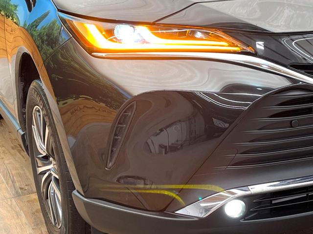 ハリアーハイブリッド Ｇ　レザーパッケージ　禁煙車　メーカー純正８インチナビ　バックカメラ　プリクラッシュセーフティ　レーダークルーズ　シートベンチェーション　シートヒーター　デジタルインナーミラー　ＬＥＤヘッド　ＥＴＣ　純正１８インチアルミ（12枚目）