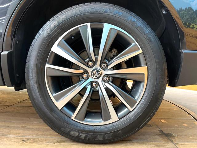 ハリアーハイブリッド Ｇ　レザーパッケージ　禁煙車　メーカー純正８インチナビ　バックカメラ　プリクラッシュセーフティ　レーダークルーズ　シートベンチェーション　シートヒーター　デジタルインナーミラー　ＬＥＤヘッド　ＥＴＣ　純正１８インチアルミ（28枚目）