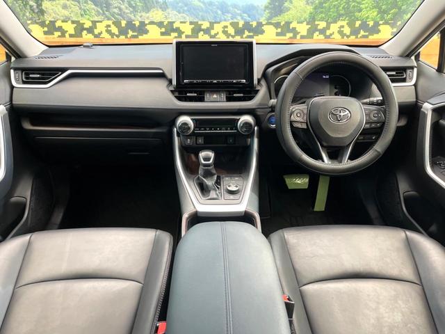 ＲＡＶ４ ハイブリッドＧ　禁煙車　４ＷＤ　ナビゲーション　レーダークルーズ　バックカメラ　ブラインドスポットモニター　電動リアゲート　シートヒーター　衝突被害軽減システム　ステアリングヒーター　ＬＥＤヘッド　ドラレコ　ＥＴＣ（2枚目）