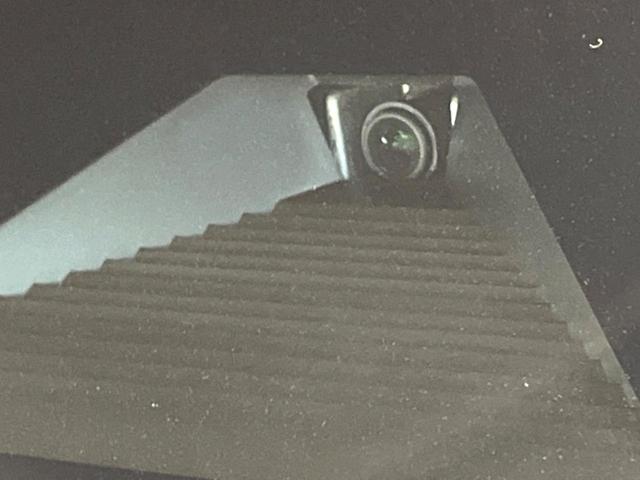 ステップワゴン ｅ：ＨＥＶスパーダ　禁煙車　ナビ付　バックカメラ　ホンダセンシング　レーダークルーズ　両側電動スライドドア　ブラインドスポットモニター　パワーバックドア　ＬＥＤヘッド　ＥＴＣ　スマートキー　純正１６インチアルミ（5枚目）