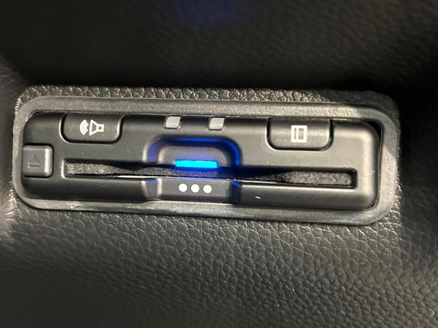 ステップワゴン ｅ：ＨＥＶスパーダ　禁煙車　ナビ付　バックカメラ　ホンダセンシング　レーダークルーズ　両側電動スライドドア　ブラインドスポットモニター　パワーバックドア　ＬＥＤヘッド　ＥＴＣ　スマートキー　純正１６インチアルミ（37枚目）