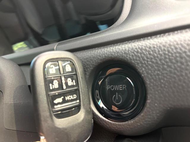 ステップワゴン ｅ：ＨＥＶスパーダ　禁煙車　ナビ付　バックカメラ　ホンダセンシング　レーダークルーズ　両側電動スライドドア　ブラインドスポットモニター　パワーバックドア　ＬＥＤヘッド　ＥＴＣ　スマートキー　純正１６インチアルミ（39枚目）