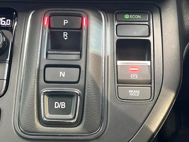 ステップワゴン ｅ：ＨＥＶスパーダ　禁煙車　ナビ付　バックカメラ　ホンダセンシング　レーダークルーズ　両側電動スライドドア　ブラインドスポットモニター　パワーバックドア　ＬＥＤヘッド　ＥＴＣ　スマートキー　純正１６インチアルミ（64枚目）