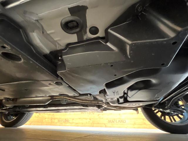 ヤリスクロス ハイブリッドＺ　禁煙車　純正８型ディスプレイ　全周囲カメラ　プリクラッシュセーフティ　レーダークルーズ　シートヒーター　ＬＥＤヘッド　ＥＴＣ　ドラレコ　スマートキー　オートマチックハイビーム　純正１８インチアルミ（21枚目）