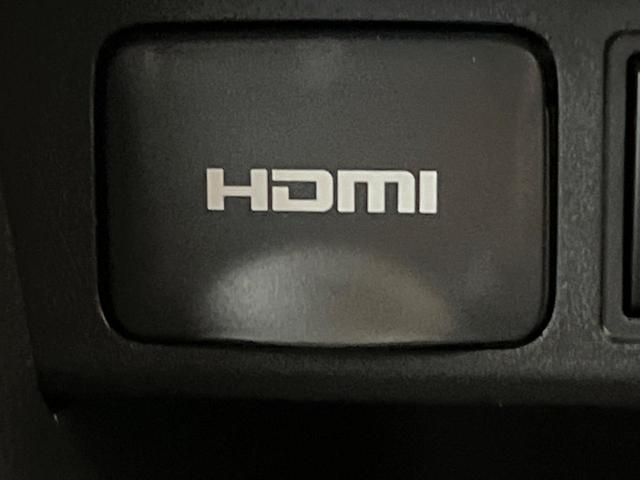 ヤリスクロス ハイブリッドＺ　禁煙車　純正８型ディスプレイ　全周囲カメラ　プリクラッシュセーフティ　レーダークルーズ　シートヒーター　ＬＥＤヘッド　ＥＴＣ　ドラレコ　スマートキー　オートマチックハイビーム　純正１８インチアルミ（56枚目）