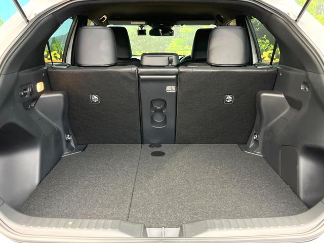 ヤリスクロス ハイブリッドＺ　禁煙車　純正８型ディスプレイ　全周囲カメラ　プリクラッシュセーフティ　レーダークルーズ　シートヒーター　ＬＥＤヘッド　ＥＴＣ　ドラレコ　スマートキー　オートマチックハイビーム　純正１８インチアルミ（68枚目）