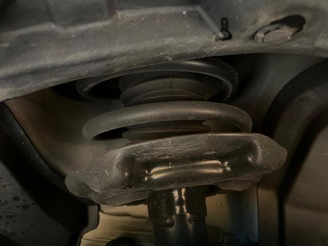 エクストレイル ２０Ｘ　ハイブリッド　エマージェンシーブレーキＰ　禁煙車　純正ナビ　バックカメラ　４ＷＤ　パワーバックドア　シートヒーター　ＬＥＤヘッド　ＥＴＣ　ドラレコ　スマートキー　オートライト　オートエアコン　横滑り防止　純正１７インチアルミ（20枚目）