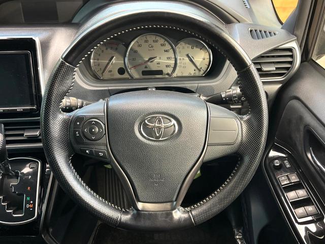 ノア Ｓｉ　Ｇ’ｓ　純正９インチナビ　バックカメラ　フリップダウンモニター　セーフティセンス　純正１８インチアルミ　両側電動スライドドア　ＬＥＤヘッドライト　７人乗り　オートマチックハイビーム　バックカメラ（12枚目）