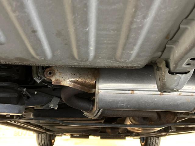 ノア Ｓｉ　Ｇ’ｓ　純正９インチナビ　バックカメラ　フリップダウンモニター　セーフティセンス　純正１８インチアルミ　両側電動スライドドア　ＬＥＤヘッドライト　７人乗り　オートマチックハイビーム　バックカメラ（19枚目）