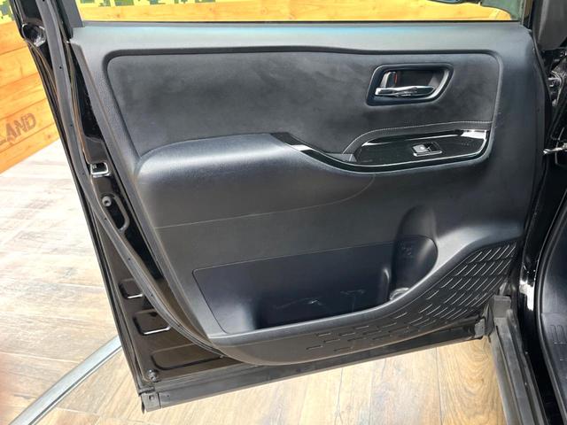 ノア Ｓｉ　Ｇ’ｓ　純正９インチナビ　バックカメラ　フリップダウンモニター　セーフティセンス　純正１８インチアルミ　両側電動スライドドア　ＬＥＤヘッドライト　７人乗り　オートマチックハイビーム　バックカメラ（37枚目）