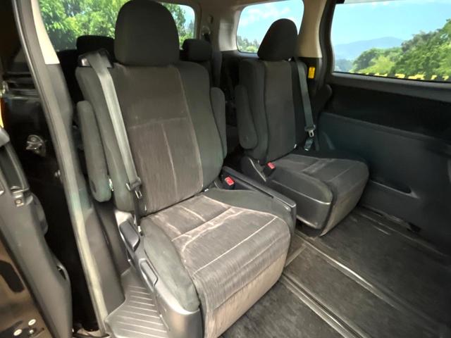 ヴェルファイア ２．４Ｚ　８インチＳＤナビ　バックカメラ　両側電動スライドドア　フリップダウンモニター　ＨＩＤヘッドライト　ＥＴＣ　クリアランスソナー　純正１８インチアルミ　ダブルエアコン　７人乗り　オットマン（9枚目）