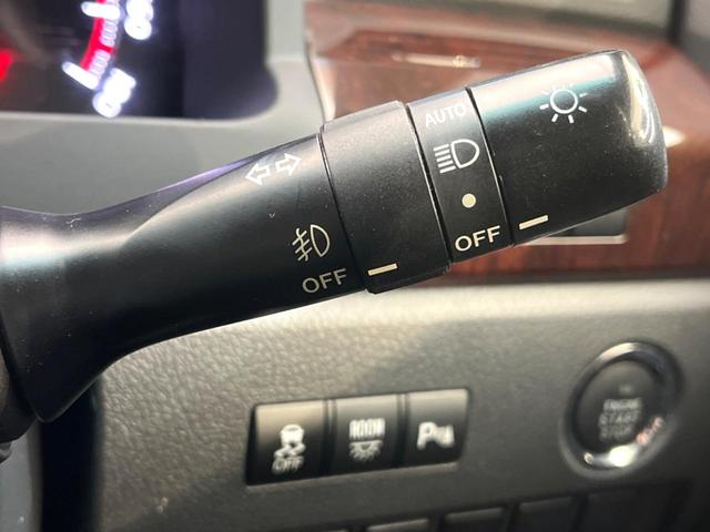 ヴェルファイア ２．４Ｚ　８インチＳＤナビ　バックカメラ　両側電動スライドドア　フリップダウンモニター　ＨＩＤヘッドライト　ＥＴＣ　クリアランスソナー　純正１８インチアルミ　ダブルエアコン　７人乗り　オットマン（47枚目）