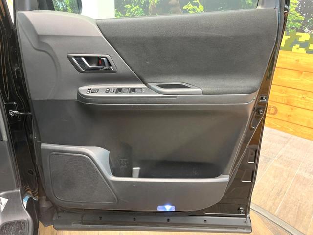 ヴェルファイア ２．４Ｚ　８インチＳＤナビ　バックカメラ　両側電動スライドドア　フリップダウンモニター　ＨＩＤヘッドライト　ＥＴＣ　クリアランスソナー　純正１８インチアルミ　ダブルエアコン　７人乗り　オットマン（55枚目）