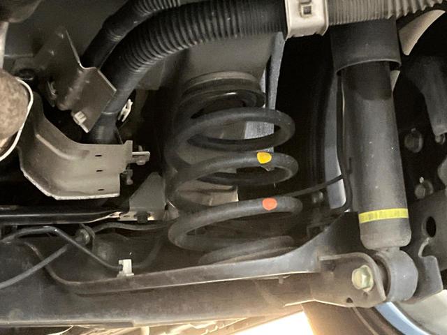 セレナ ハイウェイスター　Ｖセレクション　禁煙車　純正９インチナビ　全周囲カメラ　両側電動スライドドア　インテリジェントルームミラー　プロパイロット　レーダークルーズ　純正１６インチアルミ　ＬＥＤヘッド　ＥＴＣ　ドラレコ（20枚目）