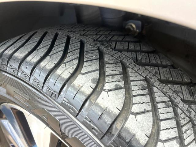 セレナ ハイウェイスター　Ｖセレクション　禁煙車　純正９インチナビ　全周囲カメラ　両側電動スライドドア　インテリジェントルームミラー　プロパイロット　レーダークルーズ　純正１６インチアルミ　ＬＥＤヘッド　ＥＴＣ　ドラレコ（34枚目）