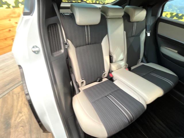 ヴェゼル e:HEV PLaY 禁煙車 メーカー純正9インチナビ サンルーフ 全周囲カメラ パワーバックドア オートマチックハイビーム 横滑り防止 LEDヘッド ETC ドラレコ スマートキー 純正18インチアルミ(9枚目)