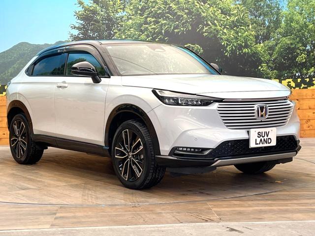 ヴェゼル e:HEV PLaY 禁煙車 メーカー純正9インチナビ サンルーフ 全周囲カメラ パワーバックドア オートマチックハイビーム 横滑り防止 LEDヘッド ETC ドラレコ スマートキー 純正18インチアルミ(16枚目)