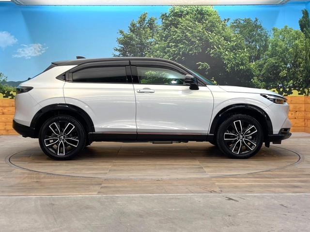 ヴェゼル e:HEV PLaY 禁煙車 メーカー純正9インチナビ サンルーフ 全周囲カメラ パワーバックドア オートマチックハイビーム 横滑り防止 LEDヘッド ETC ドラレコ スマートキー 純正18インチアルミ(25枚目)