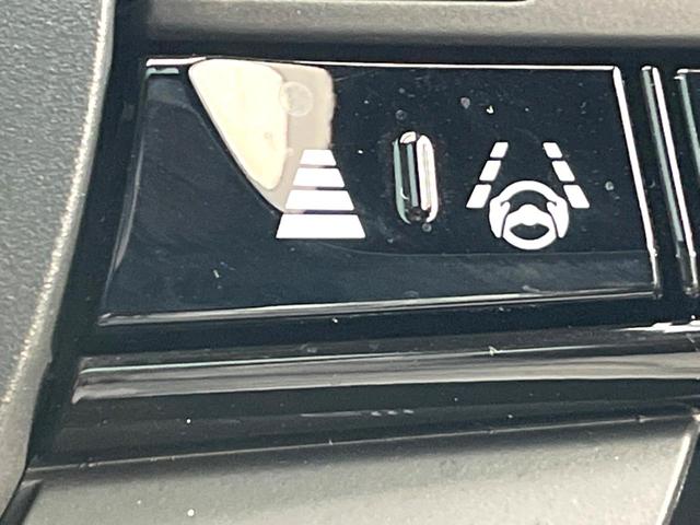 ヴェゼル e:HEV PLaY 禁煙車 メーカー純正9インチナビ サンルーフ 全周囲カメラ パワーバックドア オートマチックハイビーム 横滑り防止 LEDヘッド ETC ドラレコ スマートキー 純正18インチアルミ(47枚目)