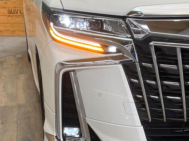 アルファードハイブリッド ＳＲ　Ｃパッケージ　メーカー純正９インチナビ　サンルーフ　４ＷＤ　モデリスタエアロ　バックカメラ　両側電動スライドドア　プリクラッシュセーフティ　ブラインドスポットモニター　ＬＥＤヘッド　純正１７インチアルミ（13枚目）