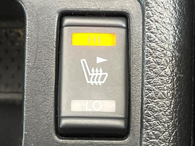 エクストレイル ２０Ｘｔｔ　エマージェンシーブレーキパッケージ　ＳＤナビ　全周囲カメラ　衝突被害軽減システム　電動リアゲート　コーナーセンサー　スマートキー　ＬＥＤヘッド　ルーフレール　ビルトインＥＴＣ　クルコン　車線逸脱警報　オートライト　デュアルエアコン（6枚目）