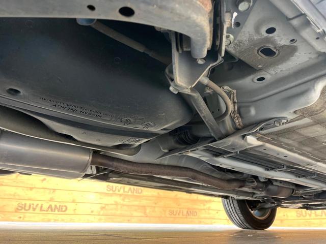 エクストレイル ２０Ｘｔｔ　エマージェンシーブレーキパッケージ　ＳＤナビ　全周囲カメラ　衝突被害軽減システム　電動リアゲート　コーナーセンサー　スマートキー　ＬＥＤヘッド　ルーフレール　ビルトインＥＴＣ　クルコン　車線逸脱警報　オートライト　デュアルエアコン（22枚目）