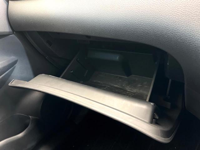 エクストレイル ２０Ｘｔｔ　エマージェンシーブレーキパッケージ　ＳＤナビ　全周囲カメラ　衝突被害軽減システム　電動リアゲート　コーナーセンサー　スマートキー　ＬＥＤヘッド　ルーフレール　ビルトインＥＴＣ　クルコン　車線逸脱警報　オートライト　デュアルエアコン（66枚目）