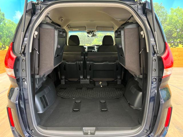 フリード G・ホンダセンシング 禁煙車 ナビ付 バックカメラ ホンダセンシング レーダークルーズ 両側電動スライドドア LEDヘッド ETC ドラレコ スマートキー オートエアコン オートライト 純正15インチアルミ(11枚目)