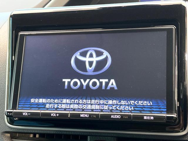 ヴォクシー ＺＳ　煌ＩＩ　両側電動ドア　純正ＳＤナビ　後席モニター　バックカメラ　衝突被害軽減システム　禁煙車　ドラレコ　スマートキー　ＬＥＤヘッド　ビルトインＥＴＣ　オートハイビーム　車線逸脱警報　オートライト（3枚目）