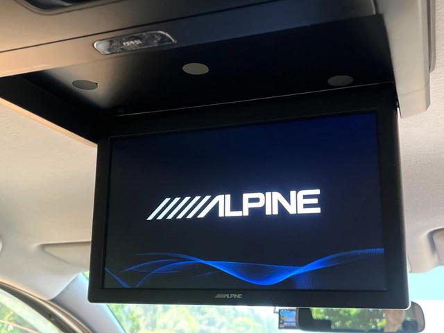 ヴォクシー ＺＳ　煌ＩＩ　両側電動ドア　純正ＳＤナビ　後席モニター　バックカメラ　衝突被害軽減システム　禁煙車　ドラレコ　スマートキー　ＬＥＤヘッド　ビルトインＥＴＣ　オートハイビーム　車線逸脱警報　オートライト（4枚目）