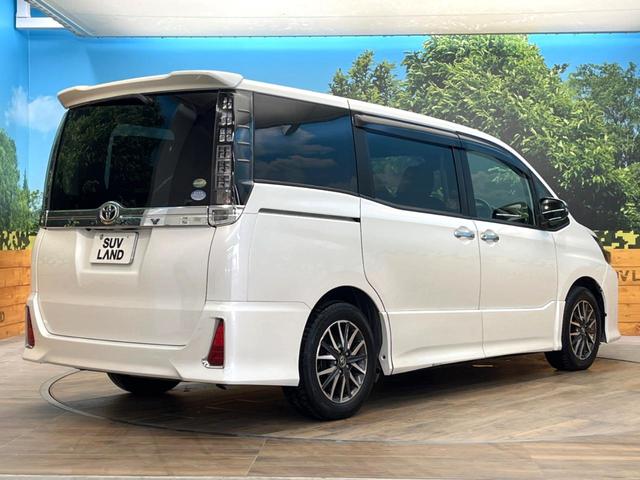 ヴォクシー ＺＳ　煌ＩＩ　両側電動ドア　純正ＳＤナビ　後席モニター　バックカメラ　衝突被害軽減システム　禁煙車　ドラレコ　スマートキー　ＬＥＤヘッド　ビルトインＥＴＣ　オートハイビーム　車線逸脱警報　オートライト（17枚目）