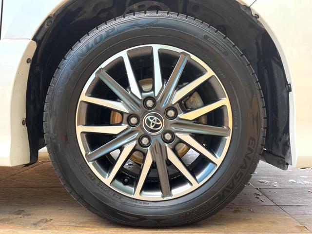 ヴォクシー ＺＳ　煌ＩＩ　両側電動ドア　純正ＳＤナビ　後席モニター　バックカメラ　衝突被害軽減システム　禁煙車　ドラレコ　スマートキー　ＬＥＤヘッド　ビルトインＥＴＣ　オートハイビーム　車線逸脱警報　オートライト（30枚目）