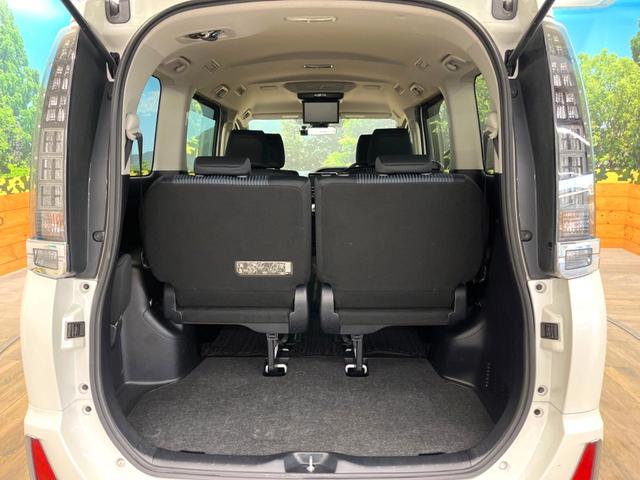 ヴォクシー ＺＳ　煌ＩＩ　両側電動ドア　純正ＳＤナビ　後席モニター　バックカメラ　衝突被害軽減システム　禁煙車　ドラレコ　スマートキー　ＬＥＤヘッド　ビルトインＥＴＣ　オートハイビーム　車線逸脱警報　オートライト（39枚目）