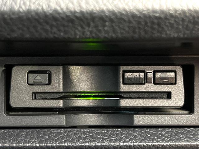 ヴォクシー ＺＳ　煌ＩＩ　両側電動ドア　純正ＳＤナビ　後席モニター　バックカメラ　衝突被害軽減システム　禁煙車　ドラレコ　スマートキー　ＬＥＤヘッド　ビルトインＥＴＣ　オートハイビーム　車線逸脱警報　オートライト（57枚目）