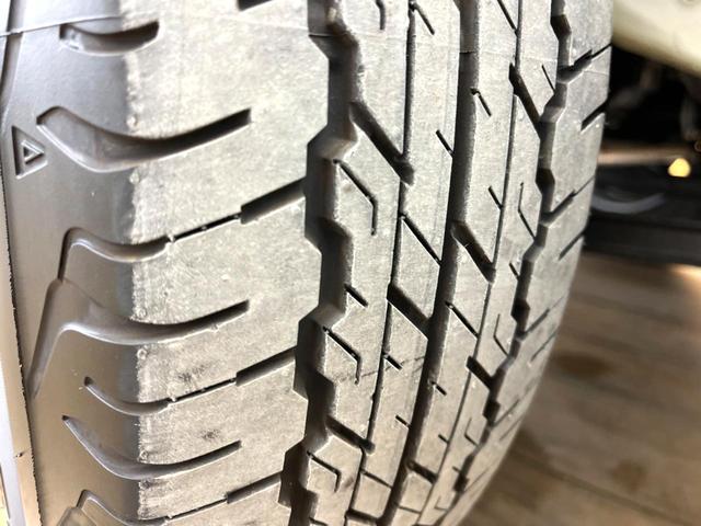 ジムニーシエラ ＪＬ　禁煙車　ナビ付　４ＷＤ　バックカメラ　セーフティーサポート　シートヒーター　ＥＴＣ　クリアランスソナー　アイドリングストップ　車線逸脱防止システム　誤発進抑制システム　純正１５インチアルミ（27枚目）